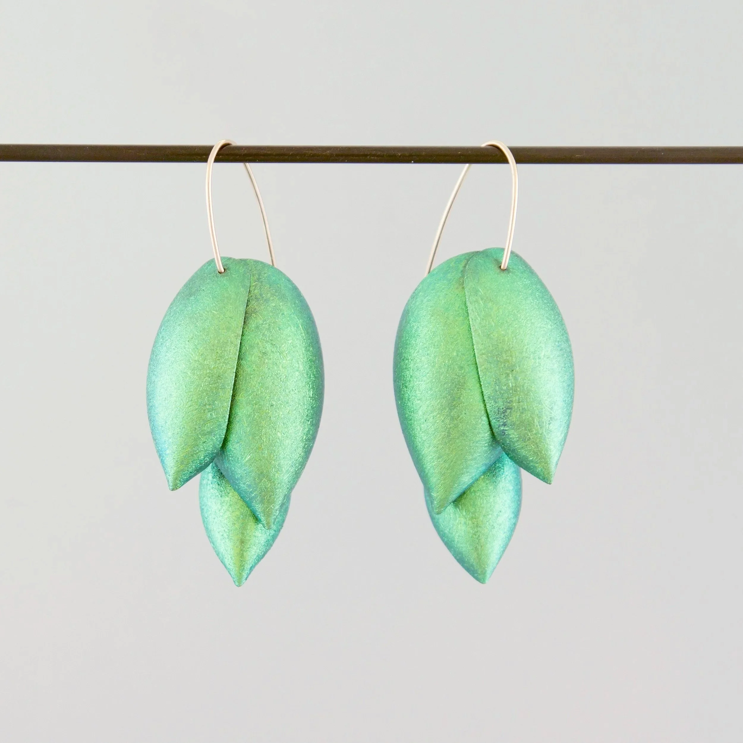 Niobium Asparagus — Ted Muehling